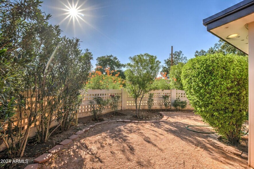 More Photos Of 2538 N 52nd St, Phoenix Multifamily For Sale