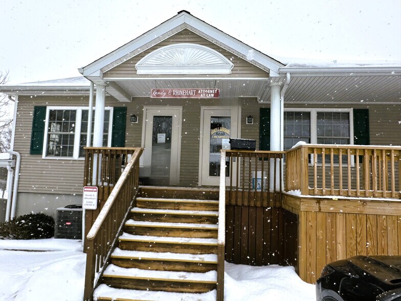 Primary Photo Of 15 Dunham Ave, Jamestown Medical For Lease