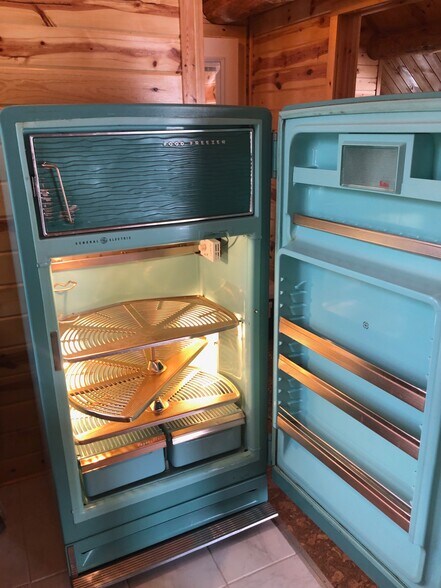 More Photos Of 465 Westover Rd, Two Harbors Specialty For Sale