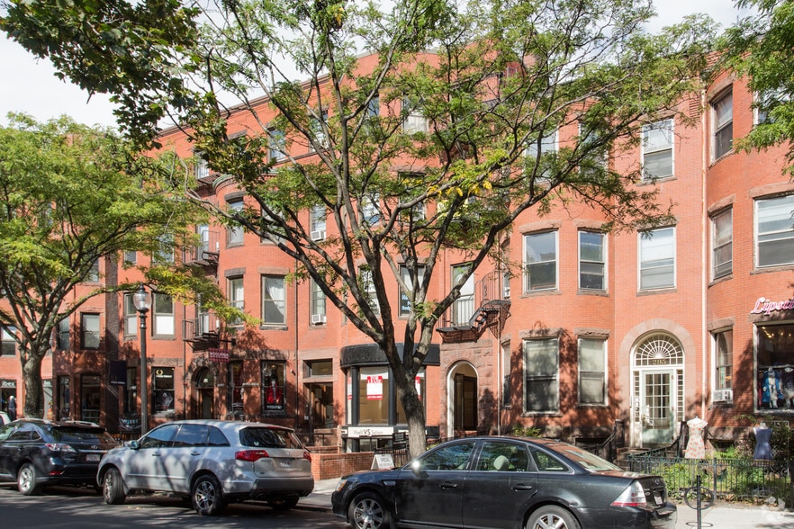 More Photos Of 299 Newbury St, Boston Apartments For Lease