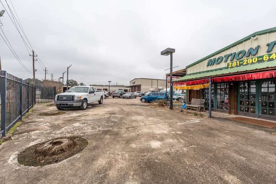 Primary Photo Of 17727 FM 2920 Rd, Tomball Auto Dealership For Sale