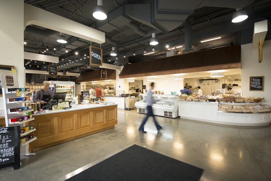 More Photos Of 1011 9th Ave SE, Calgary Office For Lease