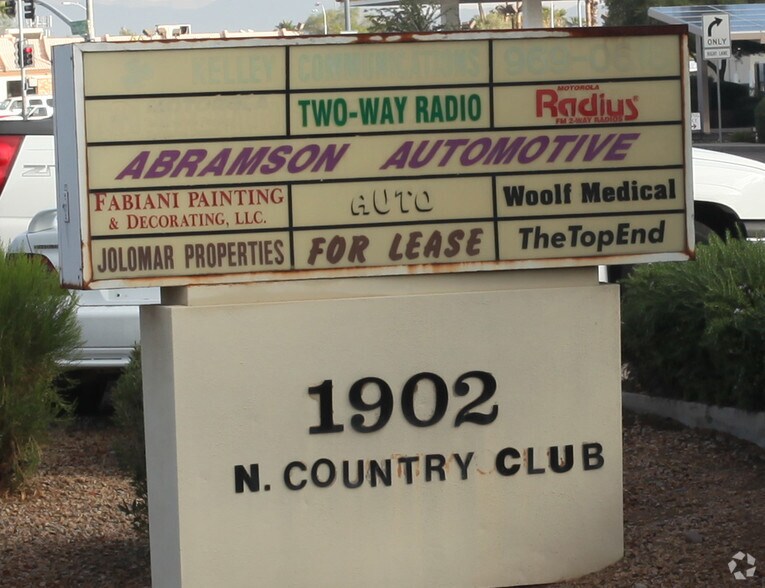 More Photos Of 1902 N Country Club Dr, Mesa Service For Lease