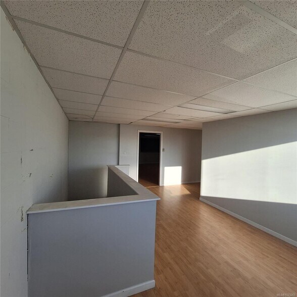 More Photos Of 3043 Barons Rd, Nanaimo Industrial For Sale