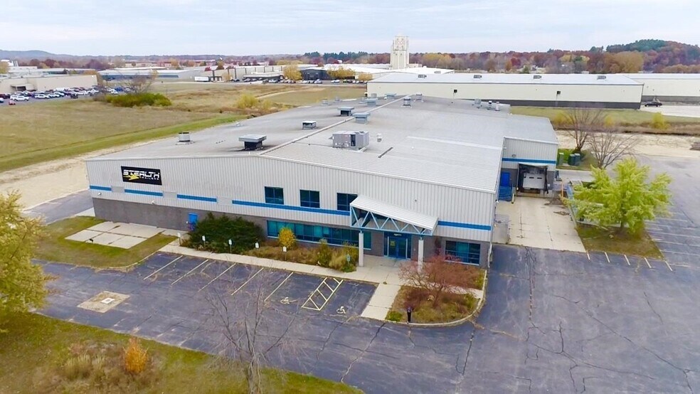 More Photos Of 1011 Veterans St, Mauston Manufacturing For Sale