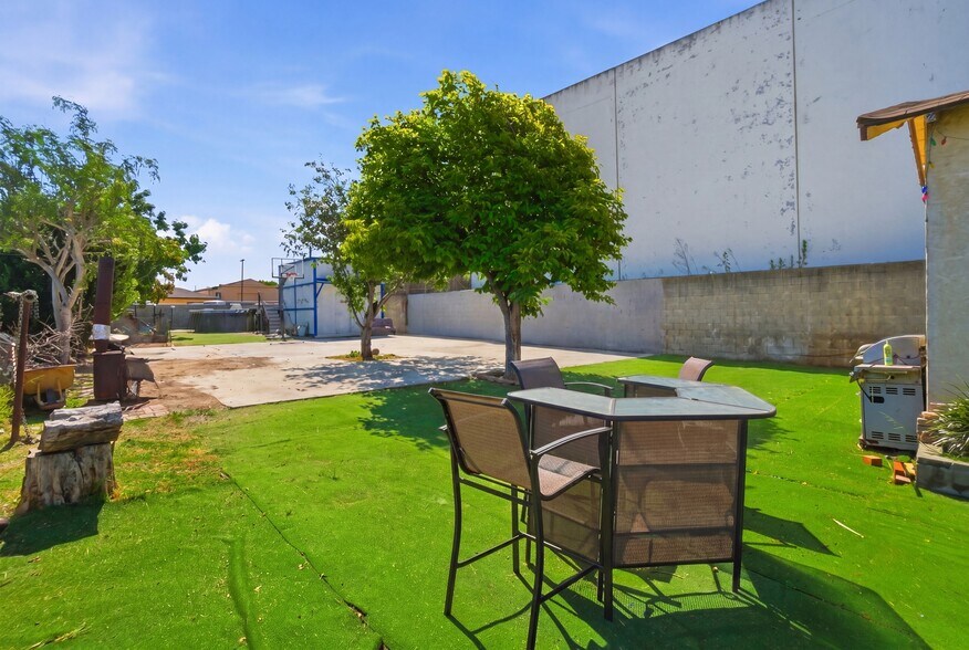More Photos Of 958 W 222nd St, Torrance Multifamily For Sale