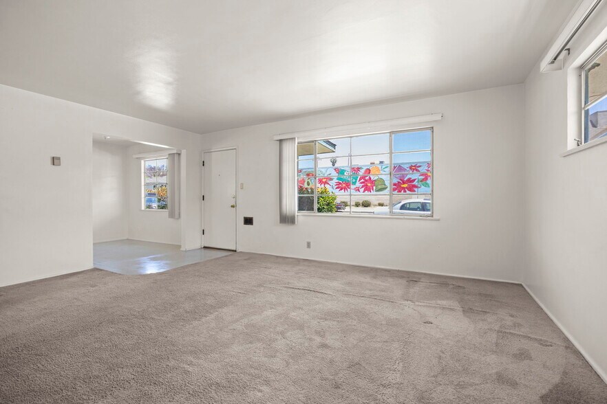 More Photos Of 11 N Dunning St, Ventura Apartments For Sale