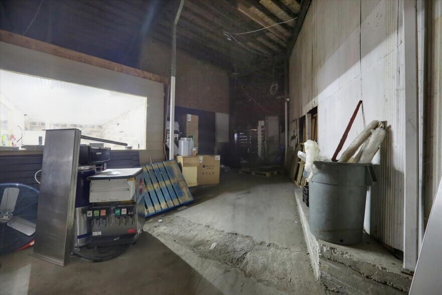 More Photos Of 701 Bingaman St, Reading Industrial For Sale