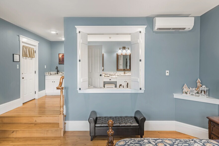 More Photos Of 208-210 Wharf St, Hermann Hospitality For Sale