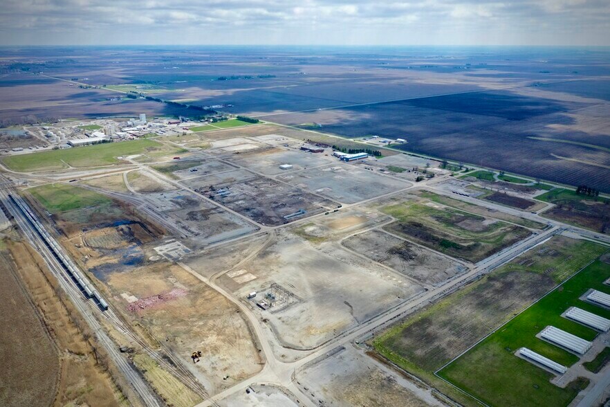 More Photos Of 625 E US Highway 36, Tuscola Land For Sale