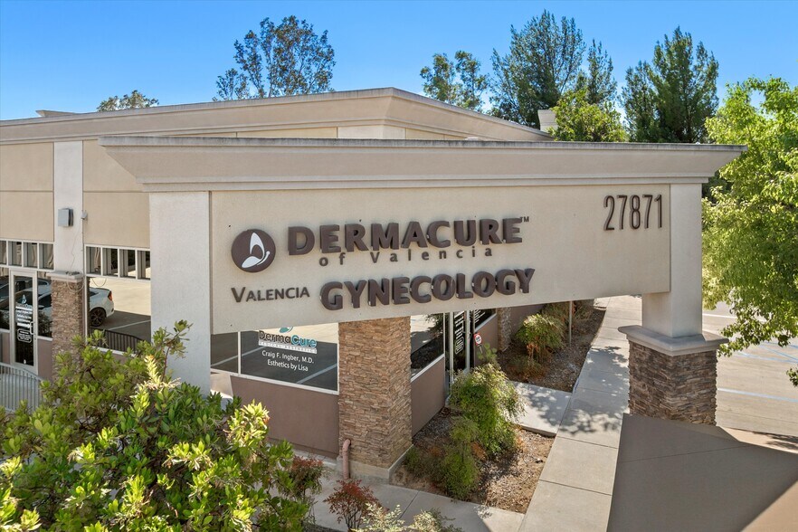 More Photos Of 27871 Smyth Dr, Santa Clarita Medical For Sale