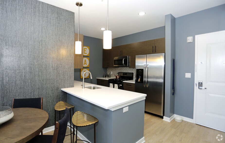 More Photos Of 56 Broad St, Bloomfield Apartments For Lease