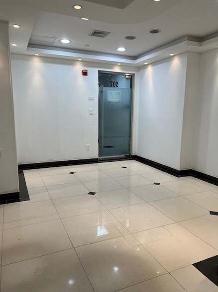 More Photos Of 128-138 Mott St, New York Medical For Lease