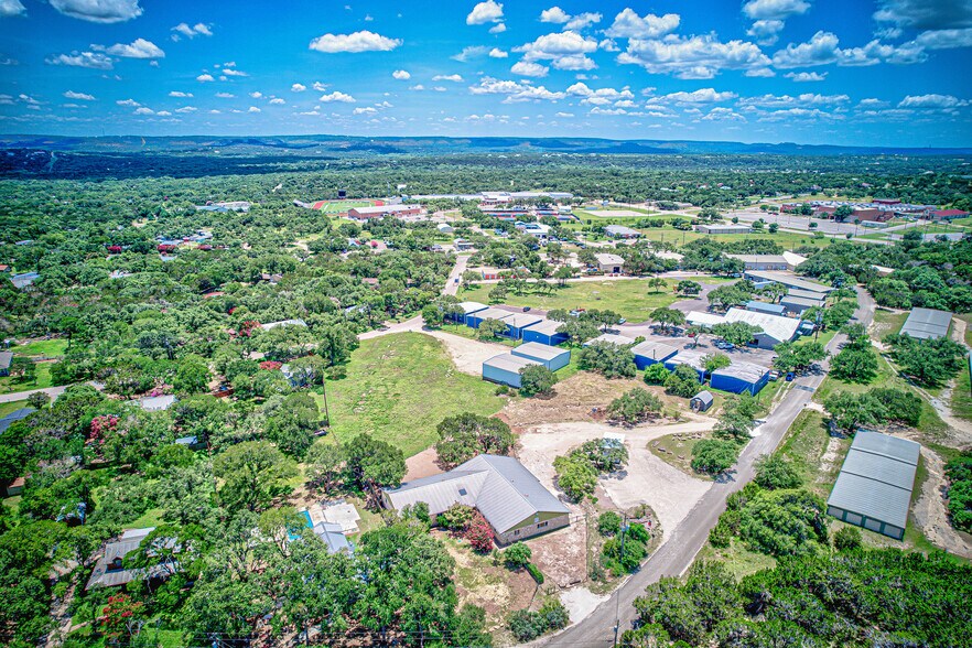 More Photos Of 45 La Buena Vista Dr, Wimberley Schools For Sale