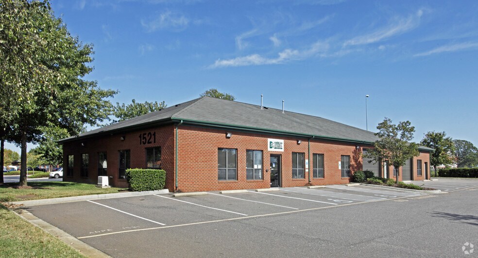 Primary Photo Of 1521 Technology Dr, Chesapeake Flex For Lease