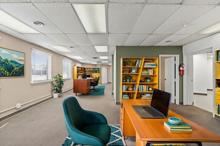 More Photos Of 1901 Gravois Ave, Saint Louis Freestanding For Lease