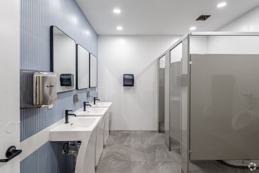 More Photos Of 1767 Morris Ave, Union Township Medical For Lease