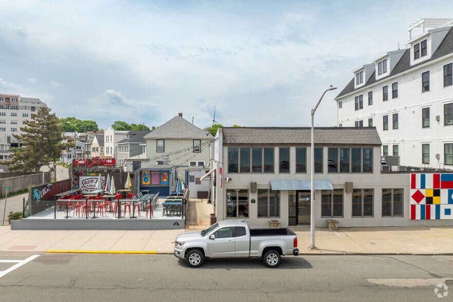 More Photos Of 145 Nantasket Ave, Hull Storefront For Sale
