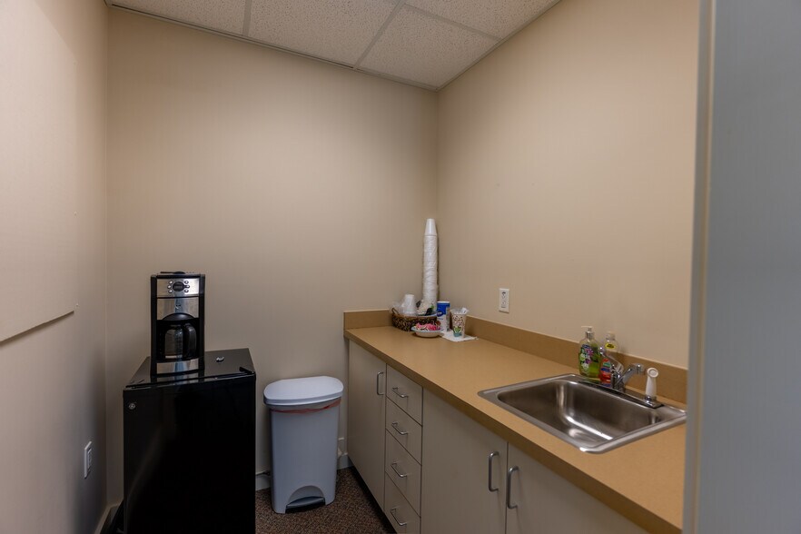 More Photos Of 4520 Mint Hill Village Ln, Mint Hill Medical For Sale