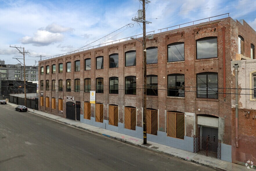 More Photos Of 440 Seaton St, Los Angeles Loft Creative Space For Sale