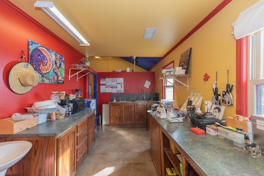 More Photos Of 907 S Madison St, Amarillo Storefront Retail Residential For Sale