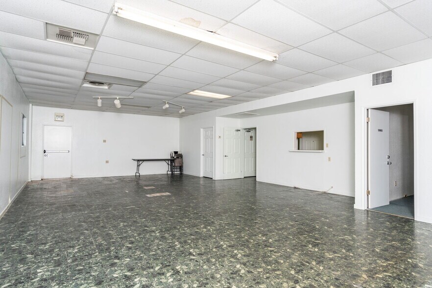 More Photos Of 1312 Robertson Blvd, Chowchilla Religious Facility For Sale