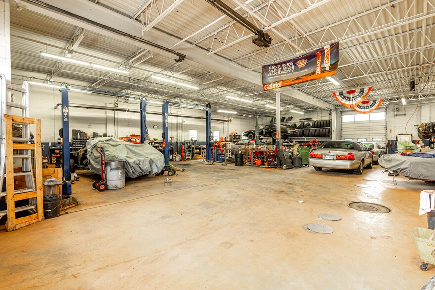 More Photos Of 2615 Harrisburg Ave NE, Canton Warehouse For Sale