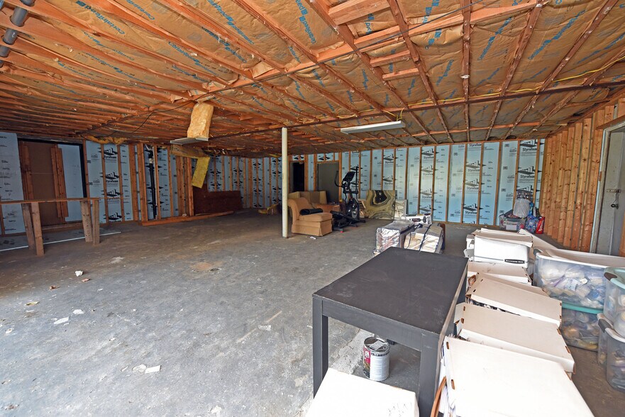 More Photos Of 10 Deer Crossing Trl, Blairsville Office For Sale