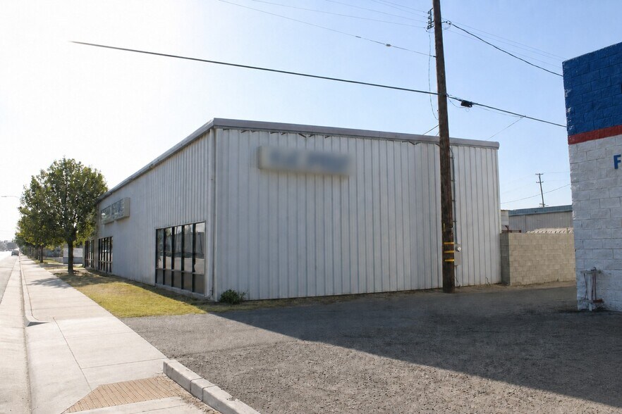 More Photos Of 1407 34th St, Bakersfield Industrial For Sale