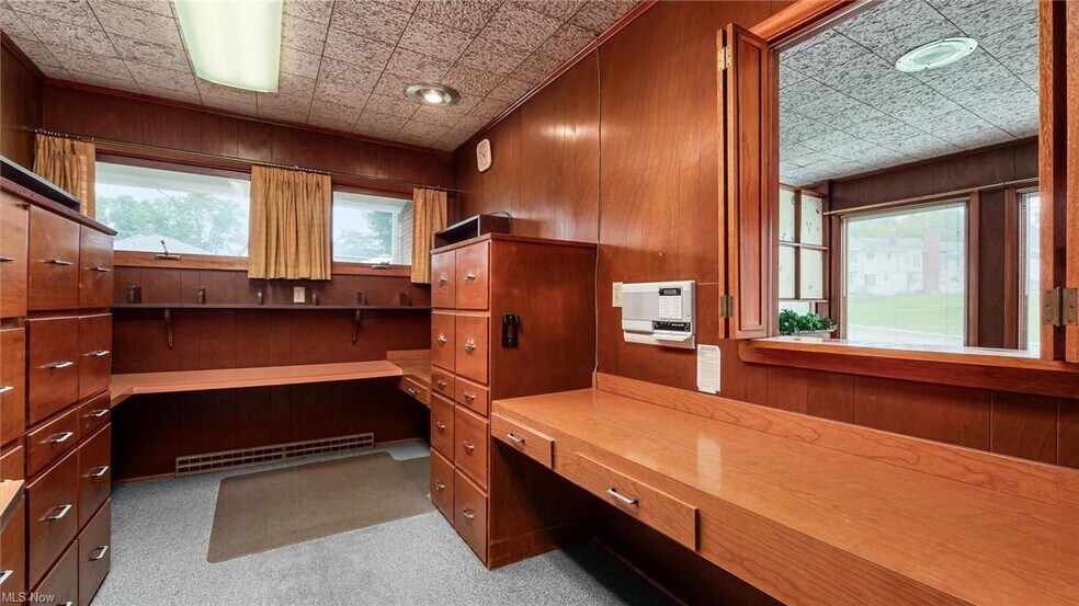 More Photos Of 1117 Clark St, Cambridge Medical For Sale