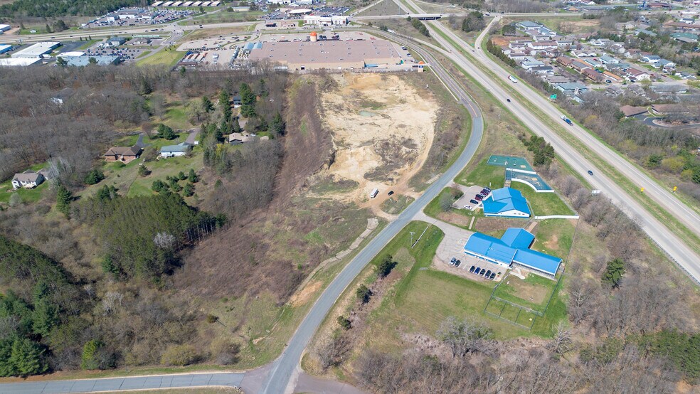 More Photos Of 00 Old Town Hall Rd, Eau Claire Self Storage For Sale