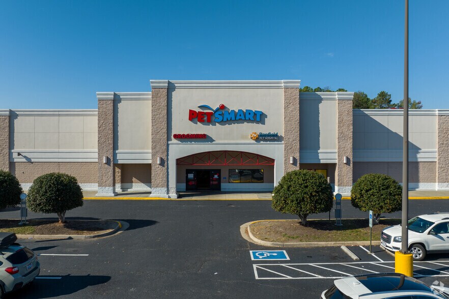 More Photos Of 1000 Carmia Way, Richmond Unknown For Lease