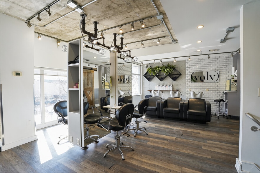 More Photos Of 8 Telegram Mews, Toronto Apartments For Sale