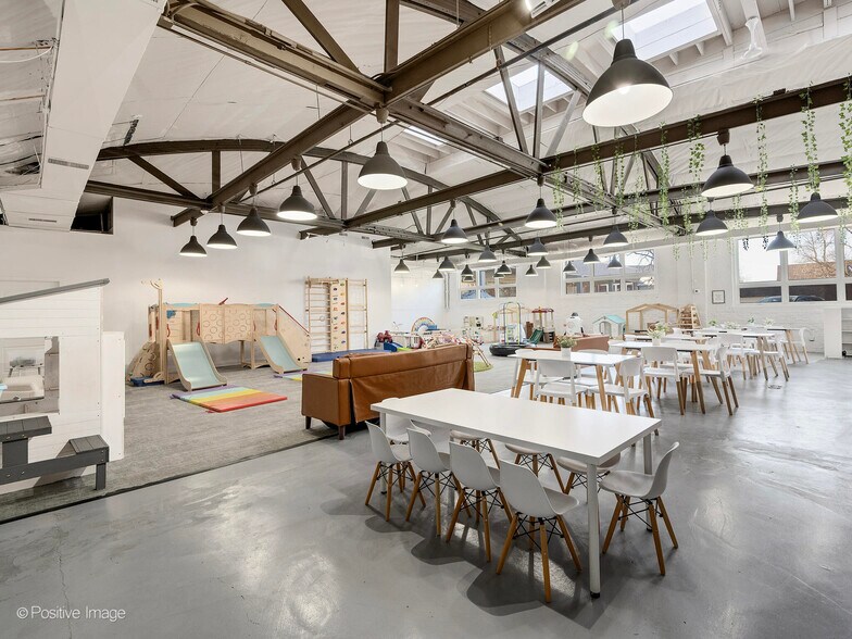 More Photos Of 501-503 Duane St, Glen Ellyn Apartments For Lease