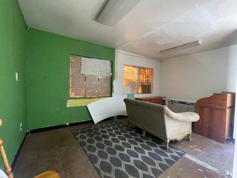 More Photos Of 5609-5613 E Beverly Blvd, East Los Angeles Storefront Retail Residential For Sale