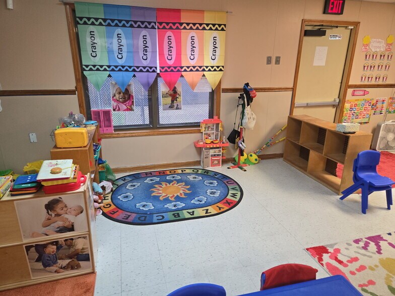 More Photos Of 3675 Riverdale Rd, Memphis Daycare Center For Sale