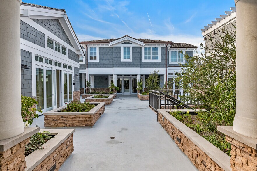 More Photos Of 1363-1373 Coast Hwy, Laguna Beach Storefront Retail Residential For Sale