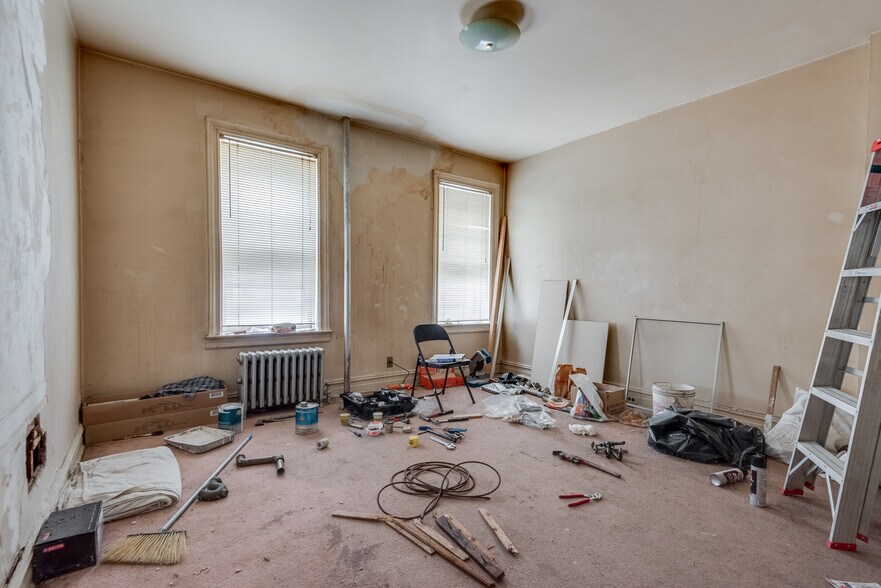 More Photos Of 87-87 116th St, Richmond Hill Multifamily For Sale