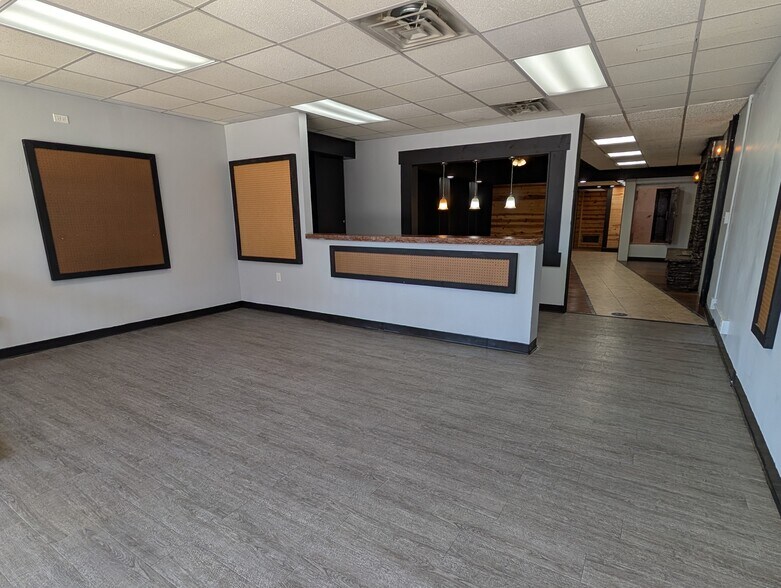 More Photos Of 26-30 W Stephenson St, Freeport General Retail For Sale
