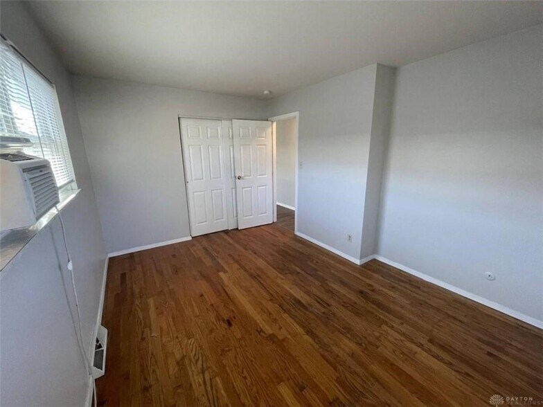 More Photos Of 3218 Illinois Ave, Middletown Apartments For Sale