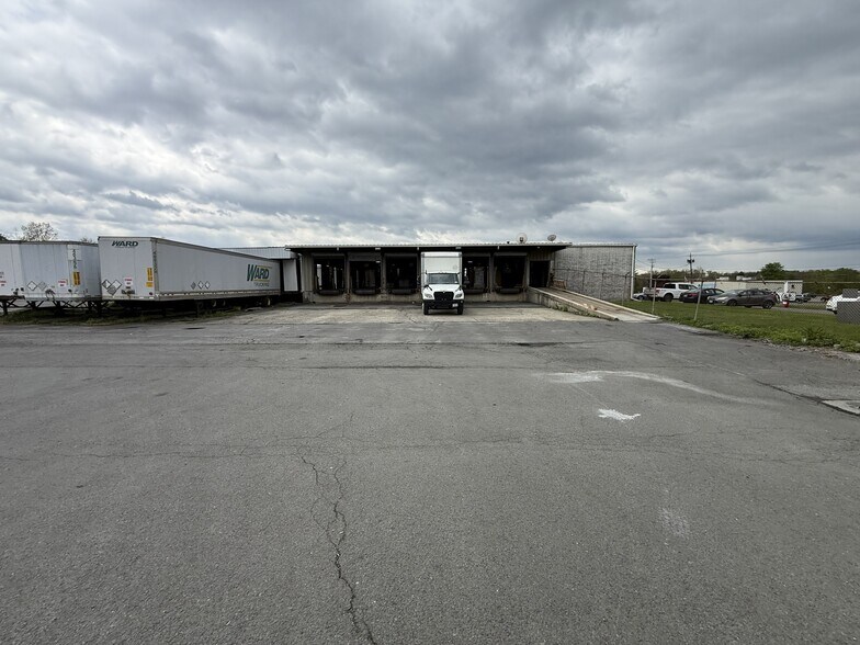 More Photos Of 18 Stone Castle Rd, Rock Tavern Truck Terminal For Sale