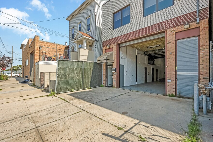 More Photos Of 57-11 58th St, Maspeth Warehouse For Sale