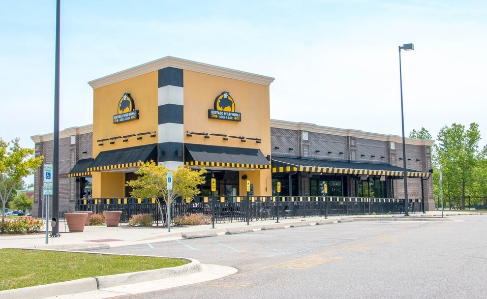 More Photos Of 5860 Harbour View Blvd, Suffolk Unknown For Lease