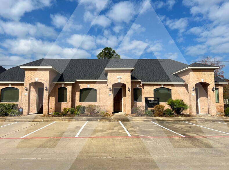 More Photos Of 1842 Snake River Rd, Katy Medical For Lease