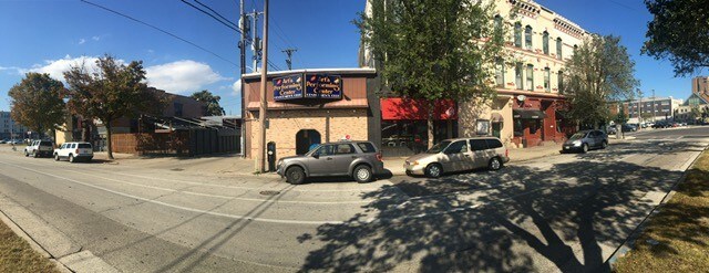 More Photos Of 144 E Juneau Ave, Milwaukee Storefront For Sale