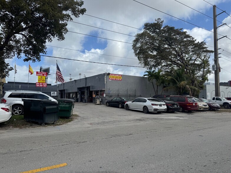 More Photos Of 7357-7369 NW 7th St, Miami Warehouse For Sale