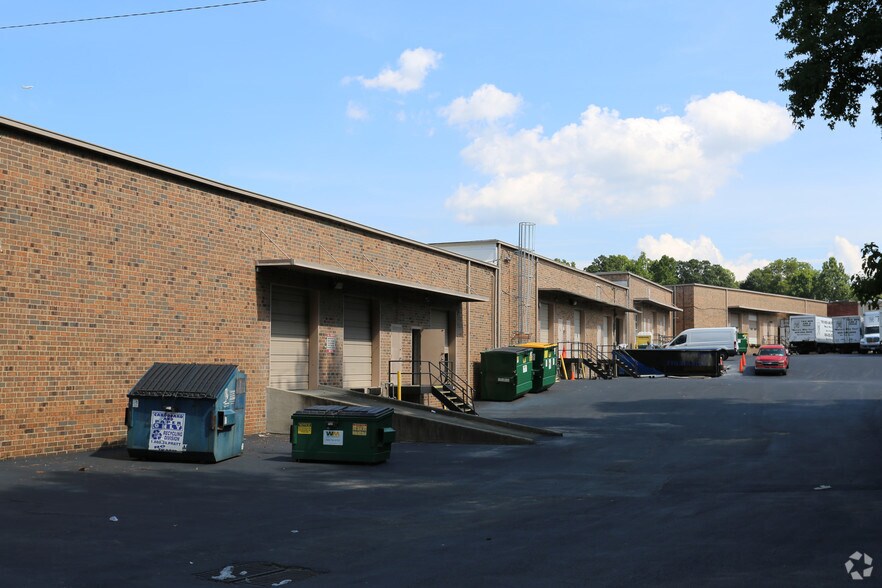 More Photos Of 1426 Chattahoochee Ave NW, Atlanta Warehouse For Lease
