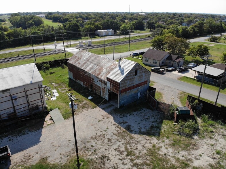 More Photos Of 207 Avenue A, Ferris Warehouse For Sale