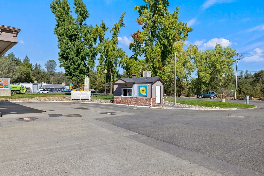 More Photos Of 4535 Missouri Flat Rd, Placerville Office For Sale