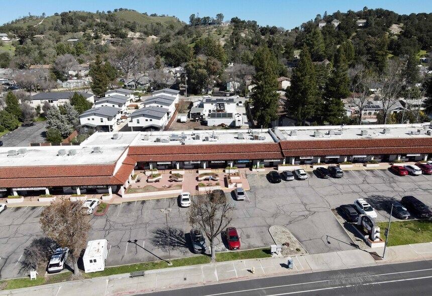 More Photos Of , Atascadero General Retail For Sale